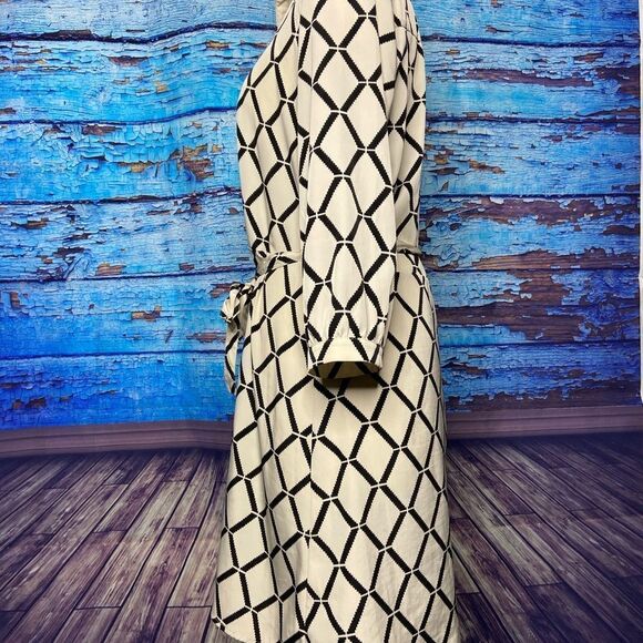 JustFab dress large wheat and black geometric dres - Picture 8 of 11